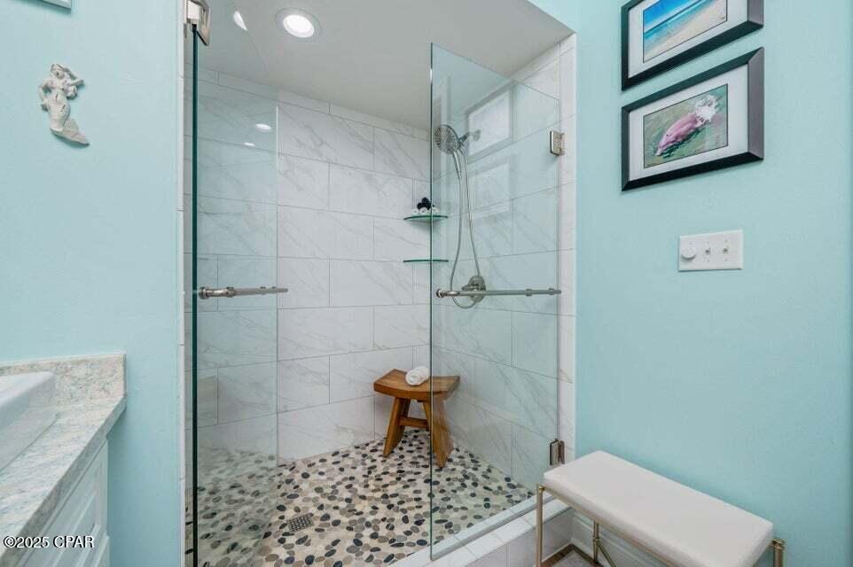 Image 20 For 6422 Highway 98  1504