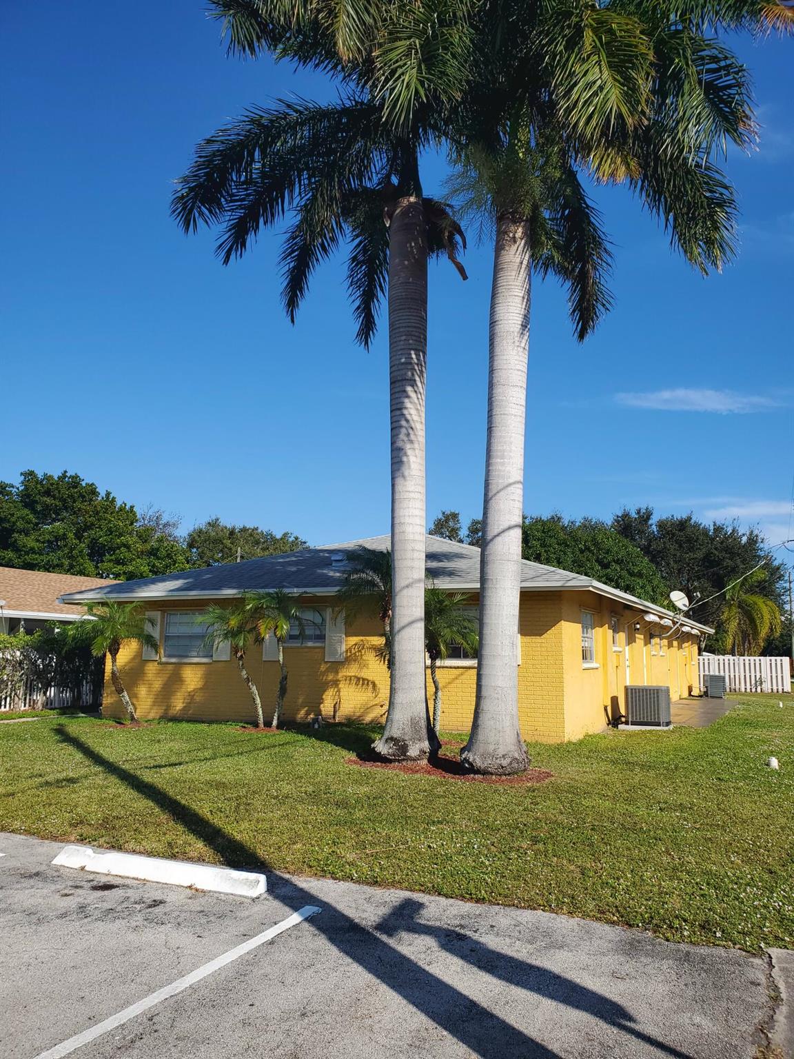 Homes for sale in Deerfield Beach, FL | 94 Se 3rd Avenue #94-96, Deerfield Beach, FL 33441 | MLS# R11119516