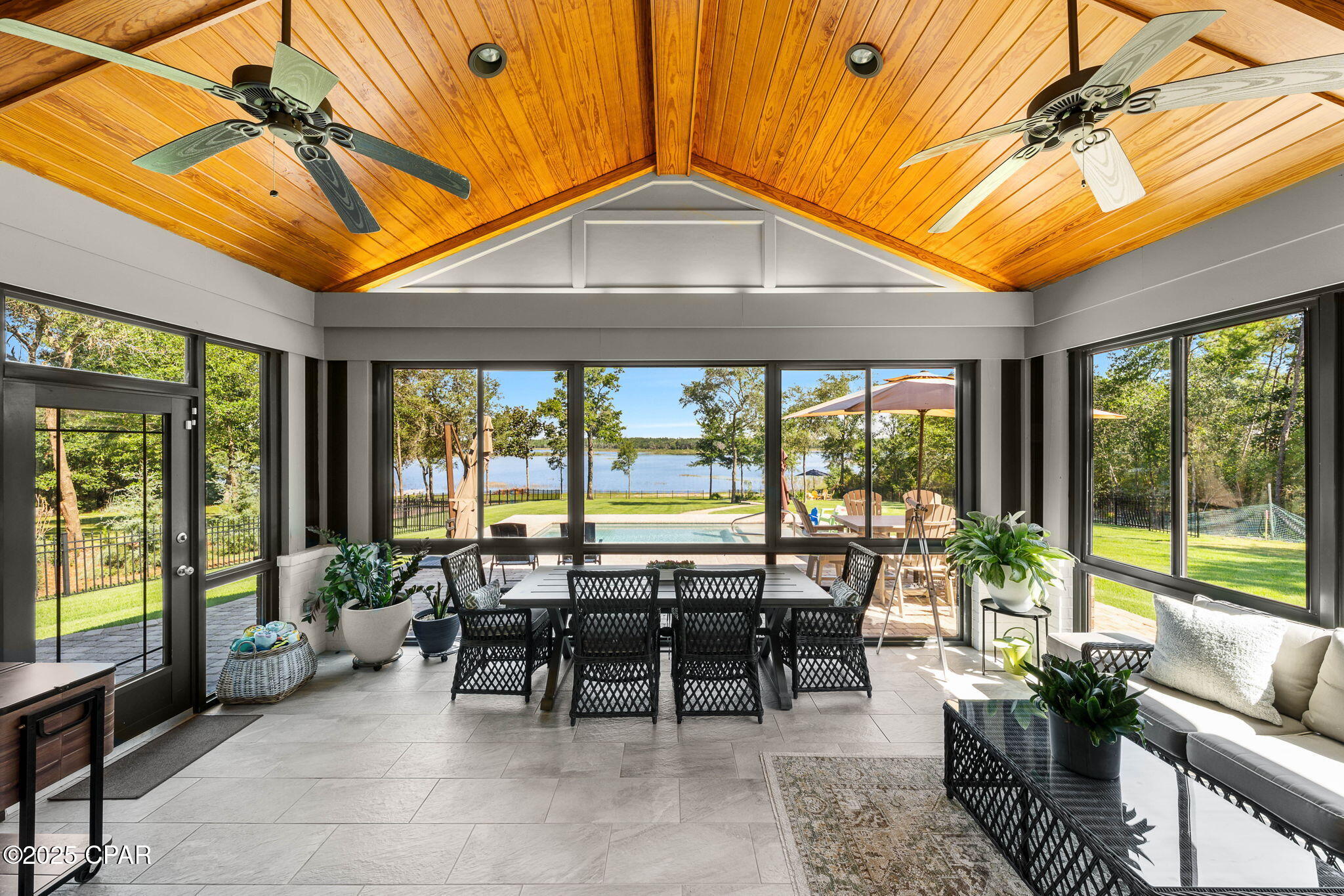 Image 2 For 169 Lake Merial Boulevard