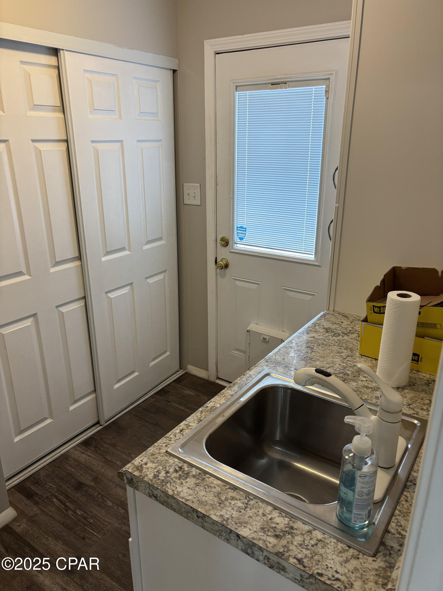 Image 12 For 1219 Transmitter Road