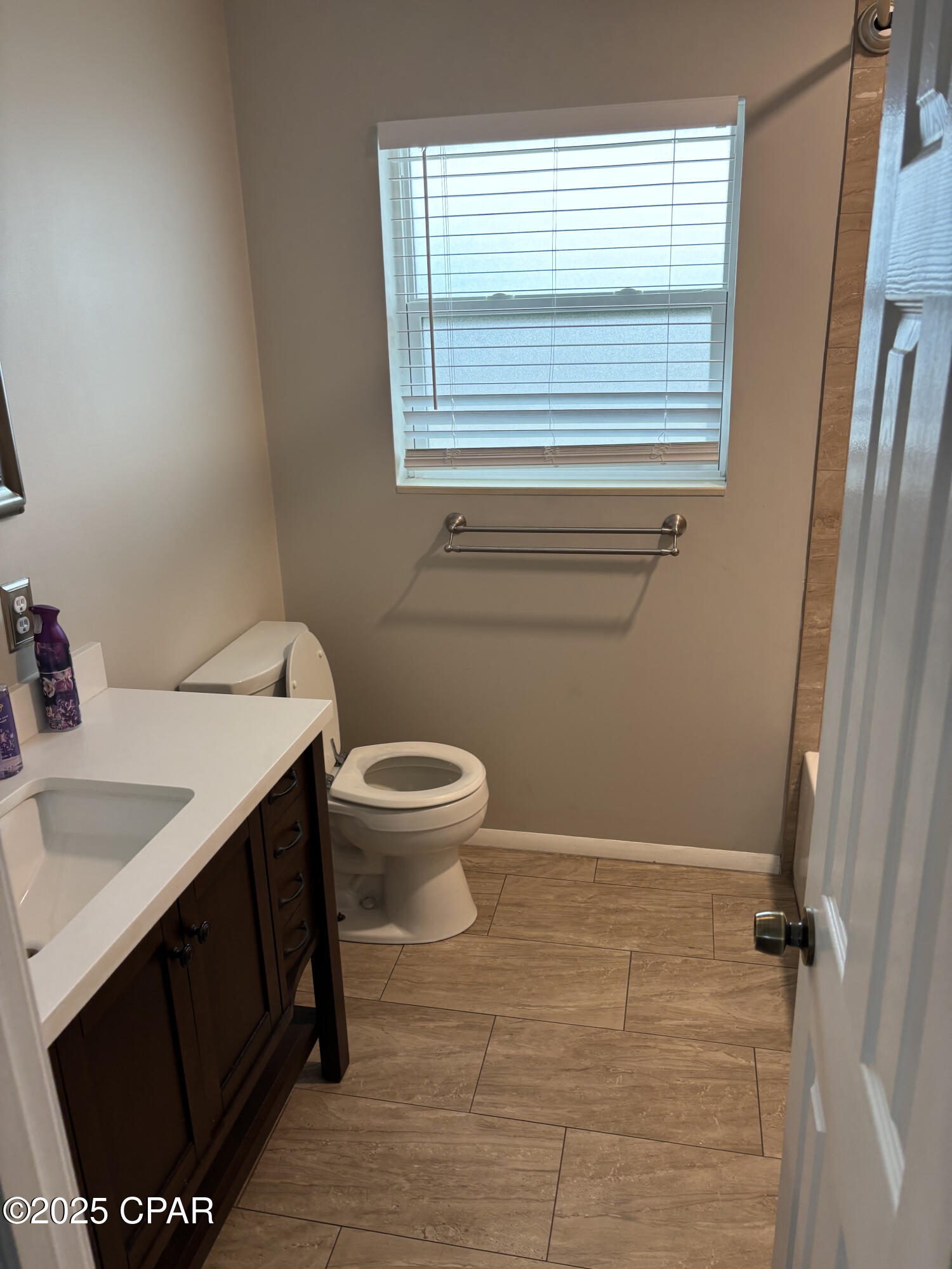 Image 18 For 1219 Transmitter Road