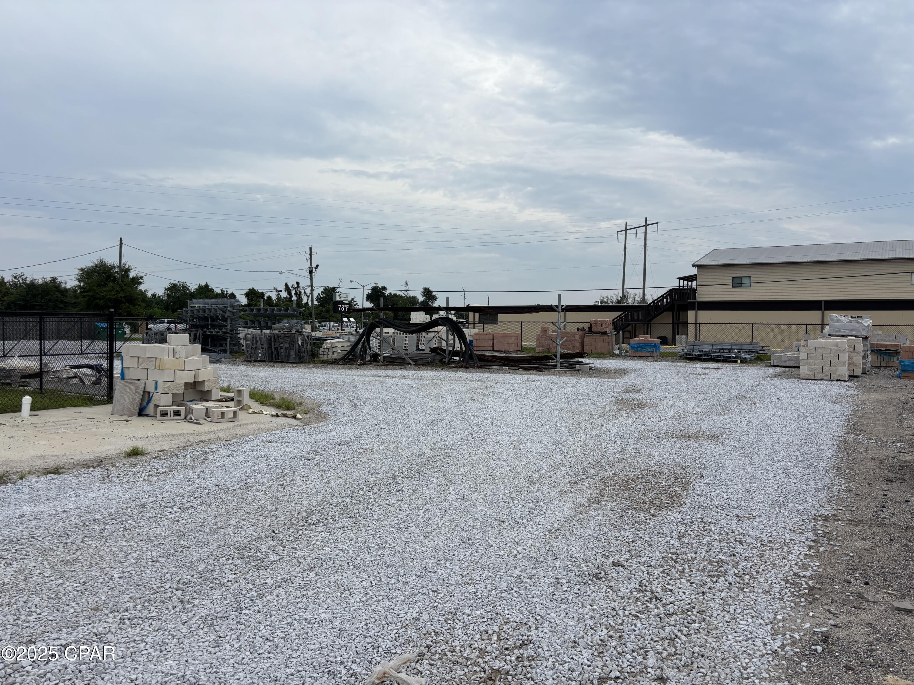 Image 31 For 1219 Transmitter Road