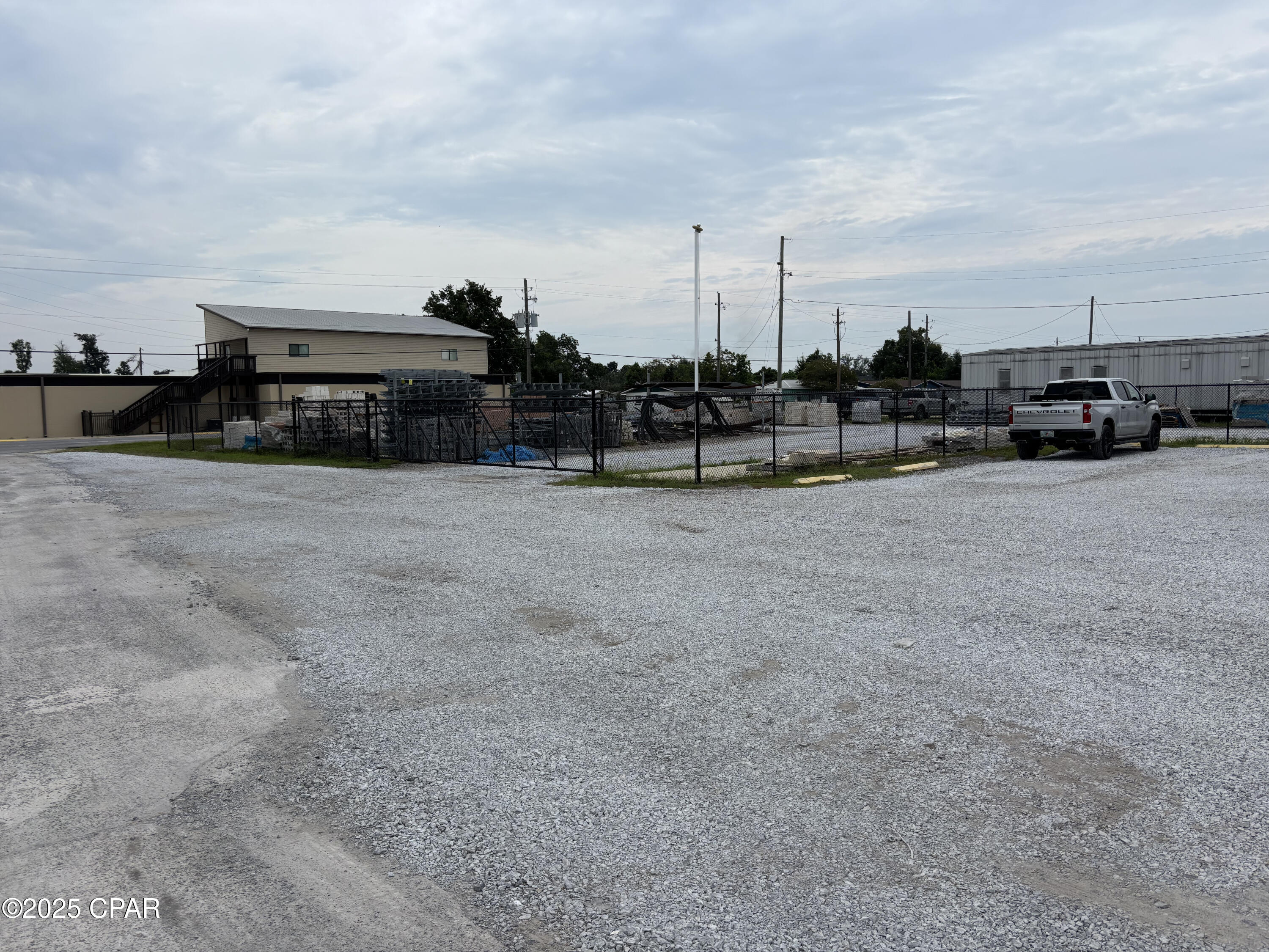 Image 36 For 1219 Transmitter Road