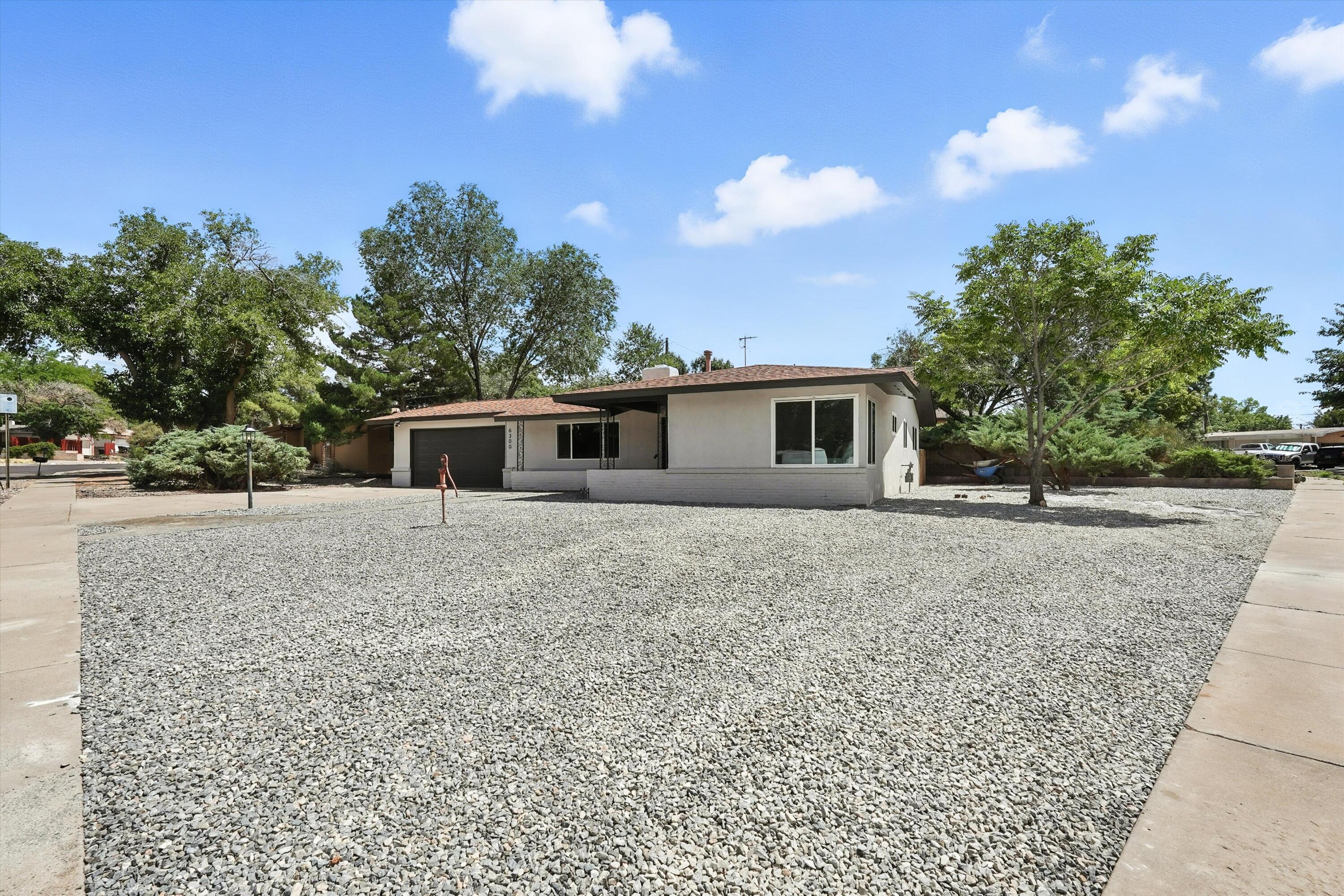 Homes for sale in Albuquerque, NM | 6300 Topke Pl Ne, Albuquerque, NM 87109 | MLS# 1090590