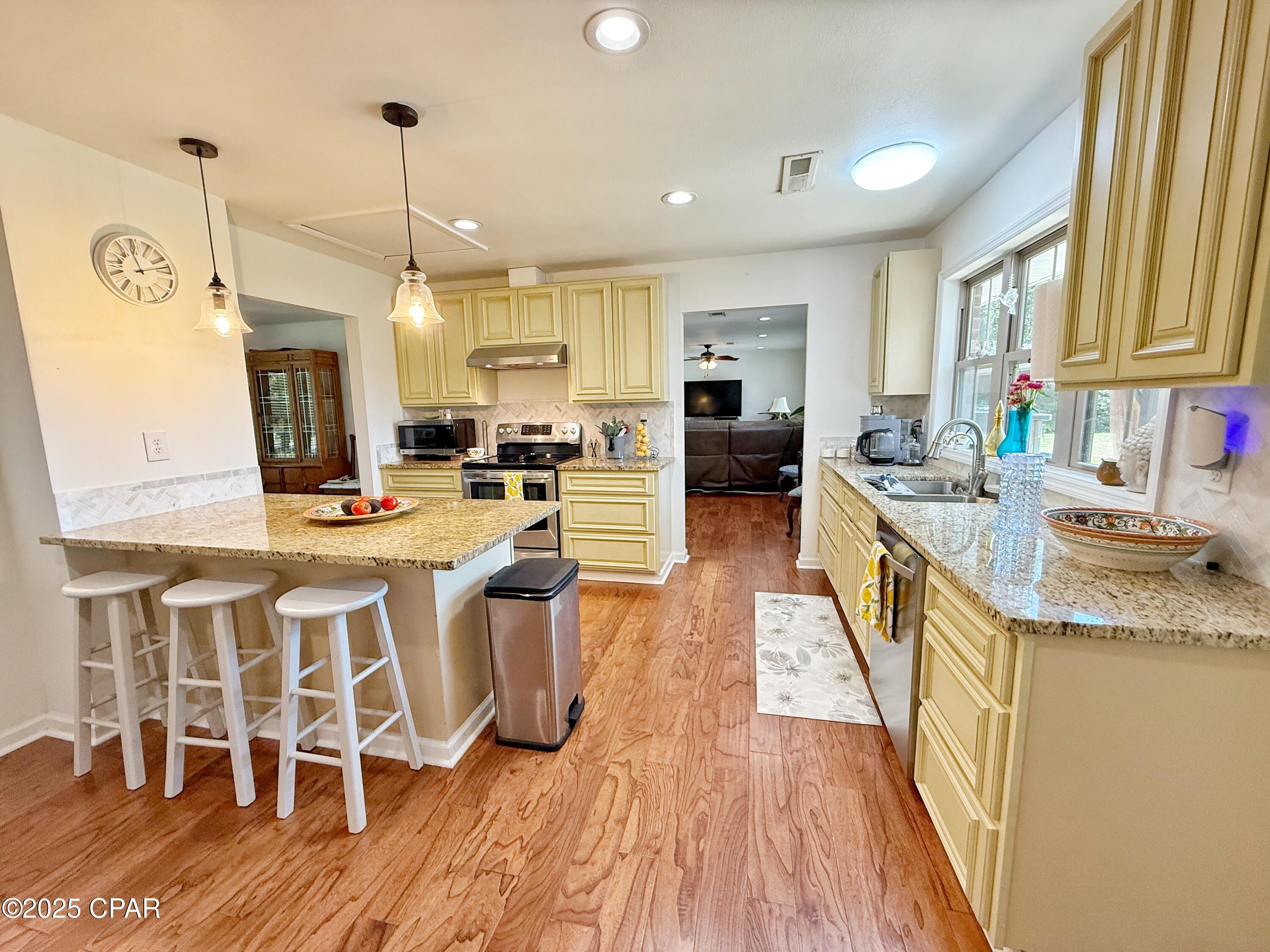 Image 15 For 3380 Caverns Road