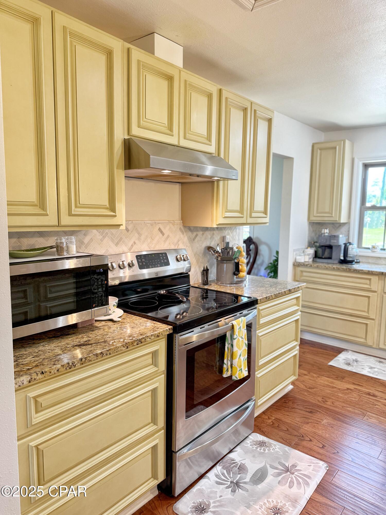 Image 17 For 3380 Caverns Road