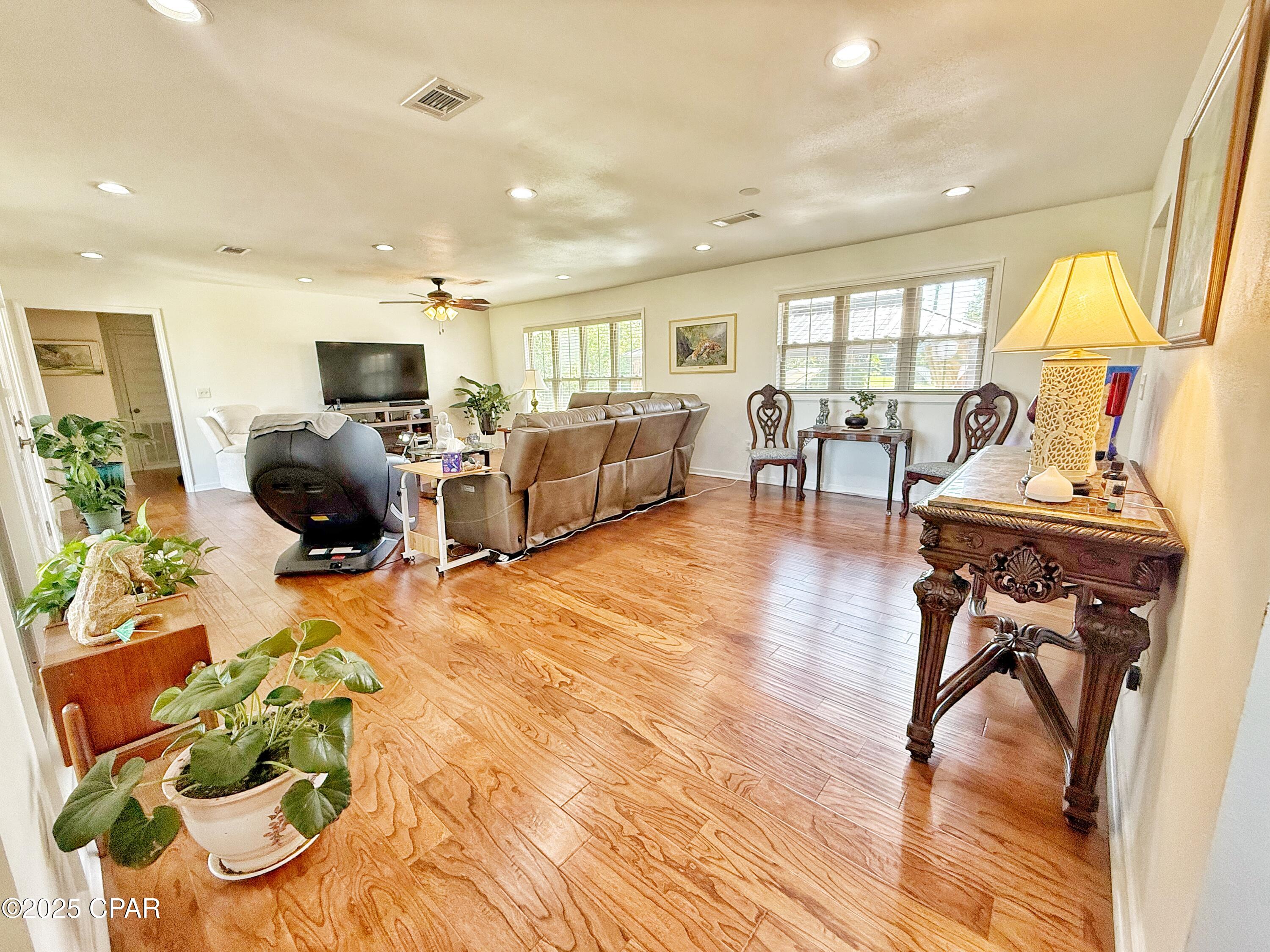 Image 8 For 3380 Caverns Road