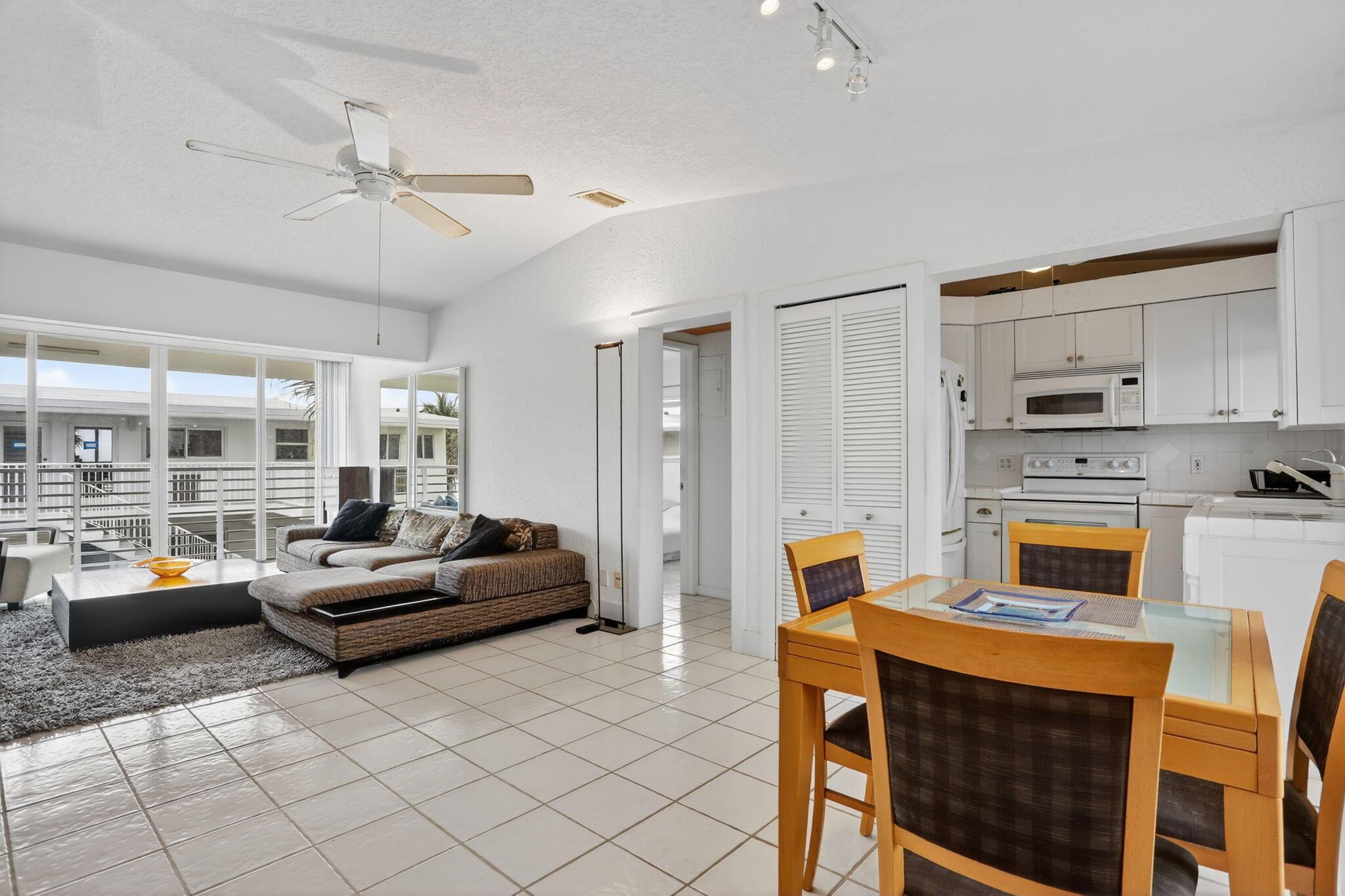 Homes for sale in Hillsboro Beach, FL | 1043 Hillsboro Mile #22c, Hillsboro Beach, FL 33062 | MLS# R11119574
