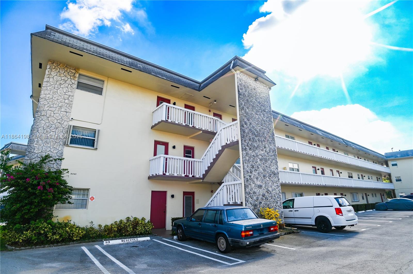 Jarret Hall Condo