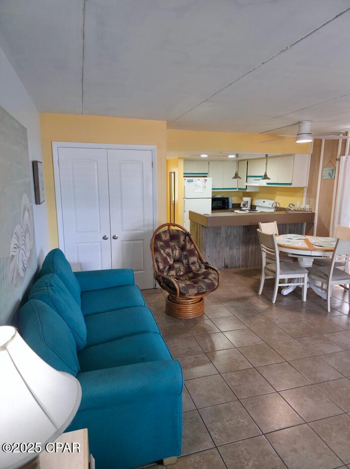 Image 8 For 8618 Surf Drive 112