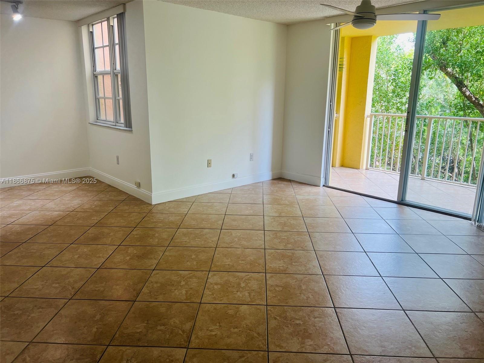 The Yacht Club At Aventur