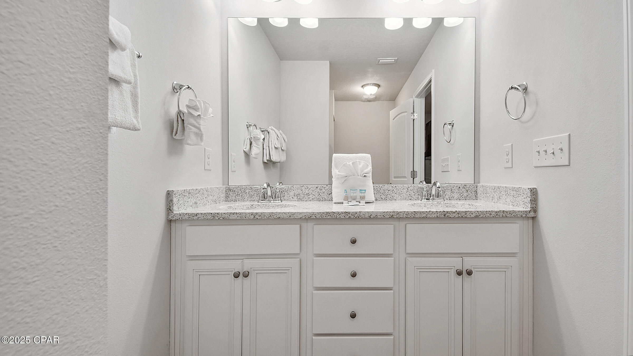 Image 16 For 7672 Shadow Lake Drive