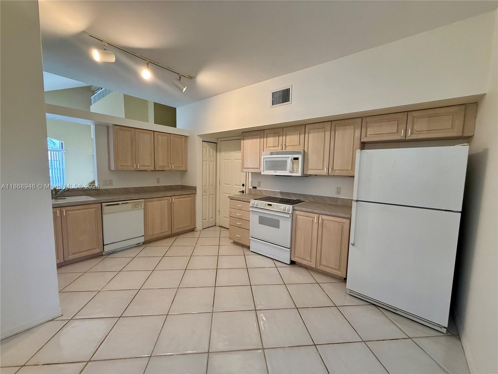 Homes for sale in Riviera Beach, FL | 4004 Dorado Dr, Riviera Beach, FL 33418 | MLS# A11868946