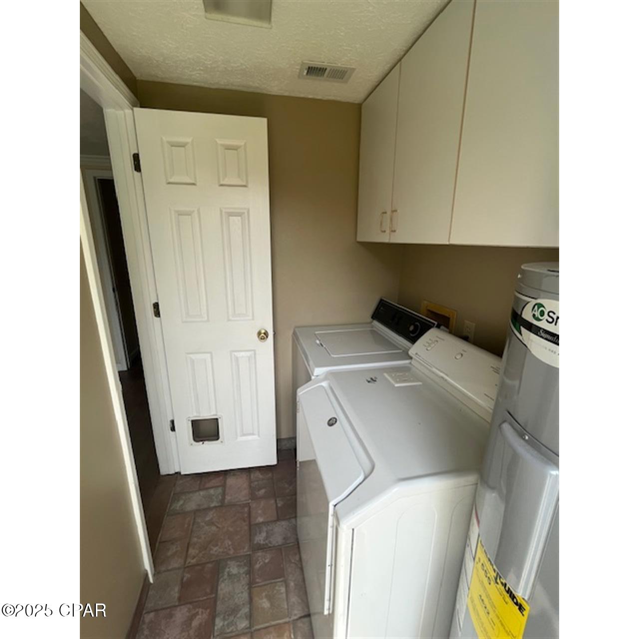 Image 11 For 3039 Headland Avenue