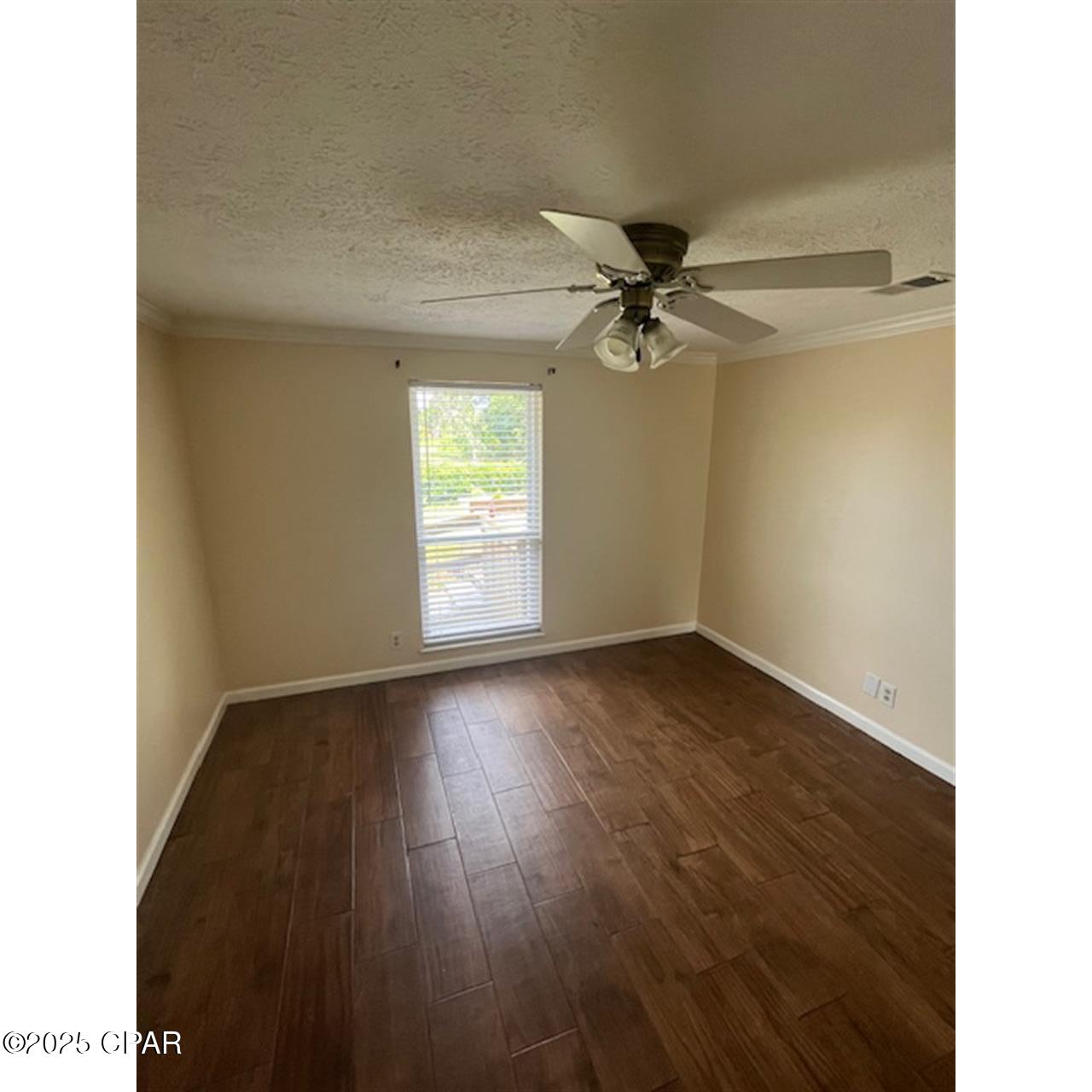 Image 12 For 3039 Headland Avenue