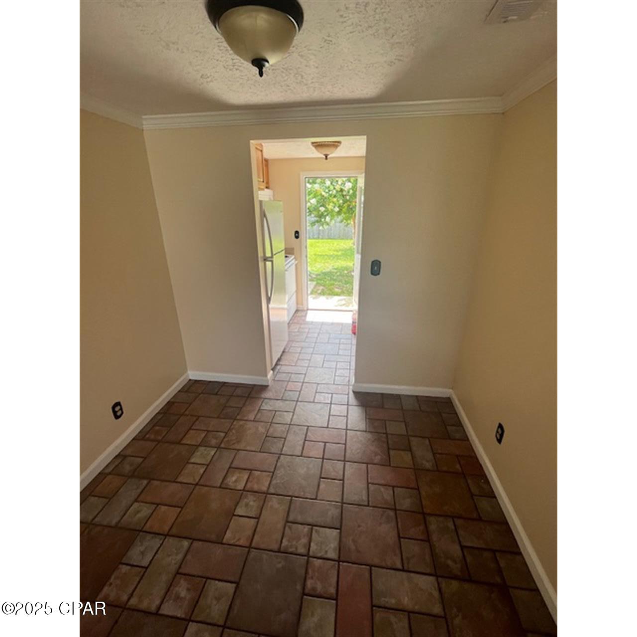 Image 23 For 3039 Headland Avenue