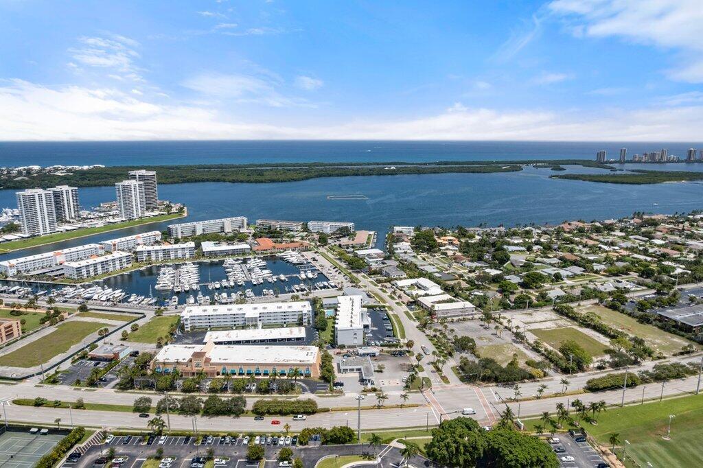 Photo 22 of home located at 155 Yacht Club Drive 308, North Palm Beach FL