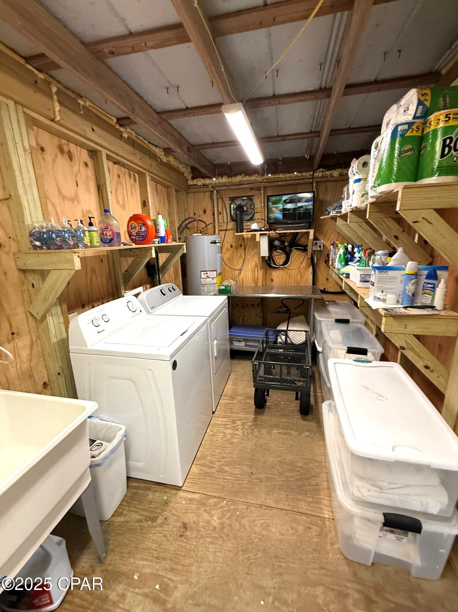 Listing photo id 13 for 309 Water Street