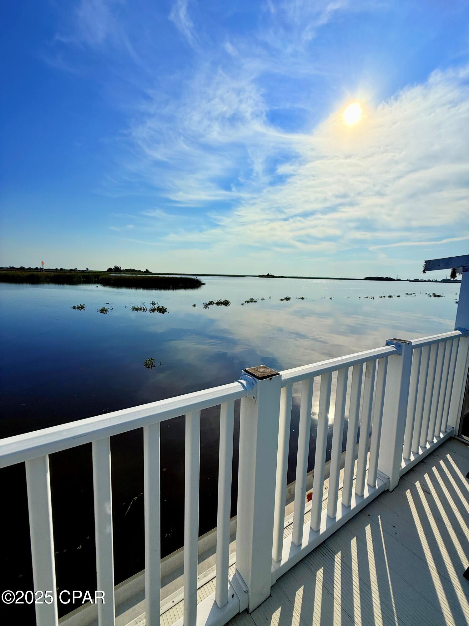 Listing photo id 9 for 309 Water Street