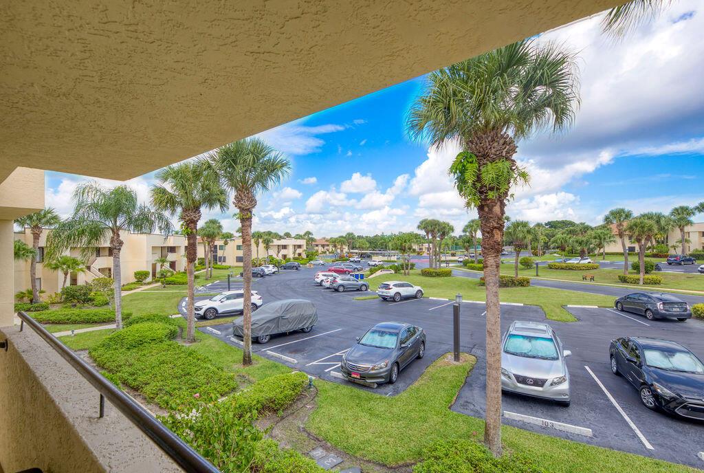 Homes for sale in Hobe Sound, FL | 6980 Se Constitution Boulevard #203, Hobe Sound, FL 33455 | MLS# R11119716