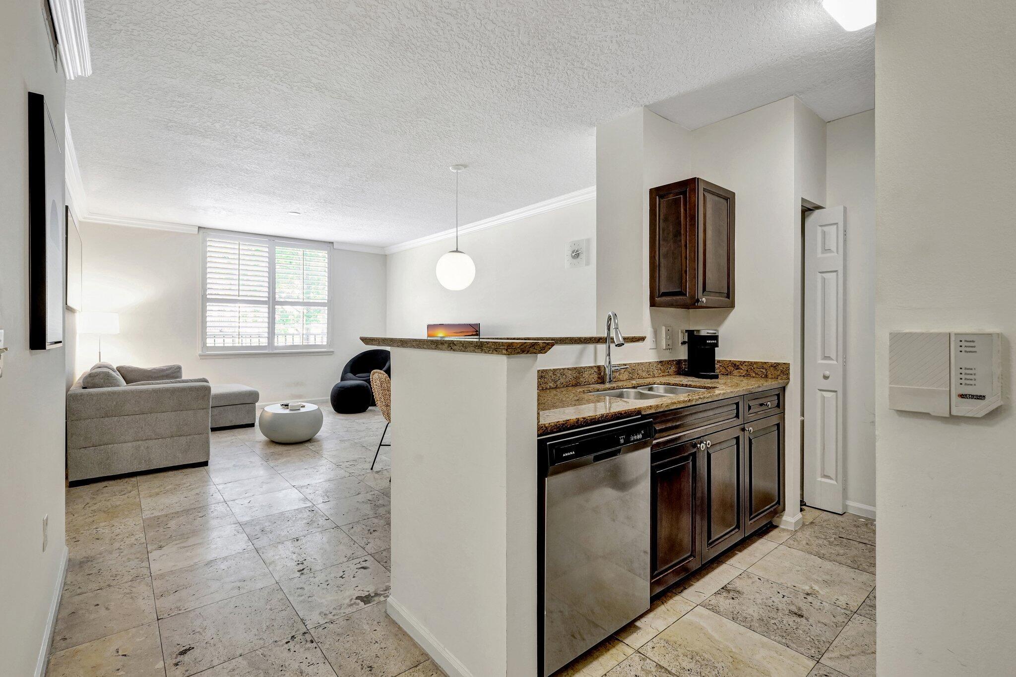 Garden Residences At City