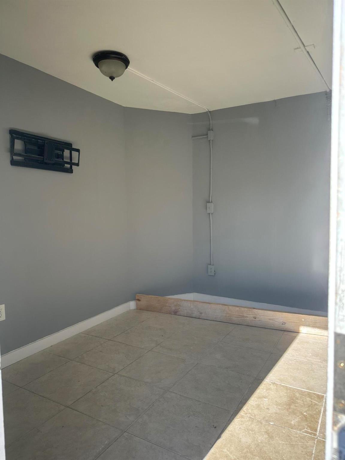 Homes for sale in Fort Pierce, FL | 1706 Avenue D, Fort Pierce, FL 34950 | MLS# R11119720