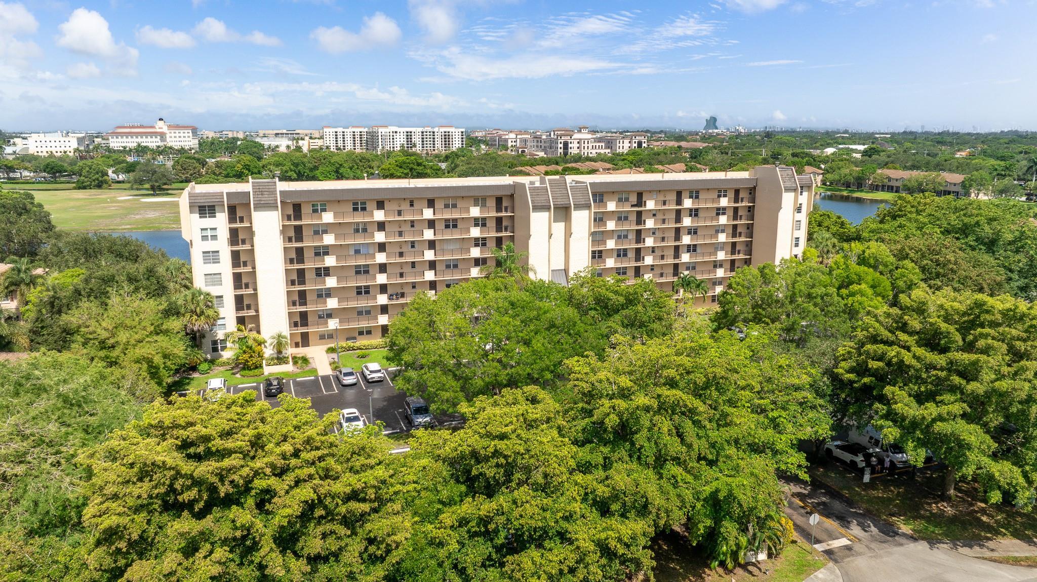 Homes for sale in Davie, FL | 3300 W Rolling Hills Cir #704, Davie, FL 33328 | MLS# F10524191