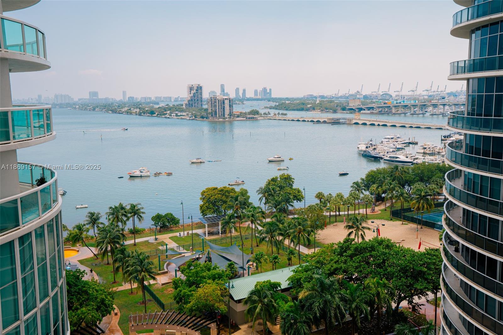 Condo for Sale in Miami, FL