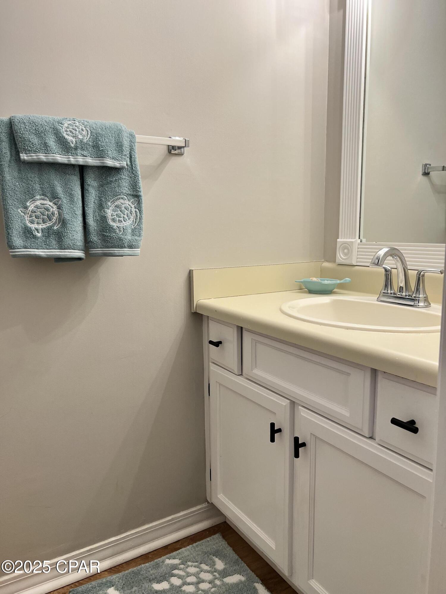 Image 17 For 177 Robin Lane