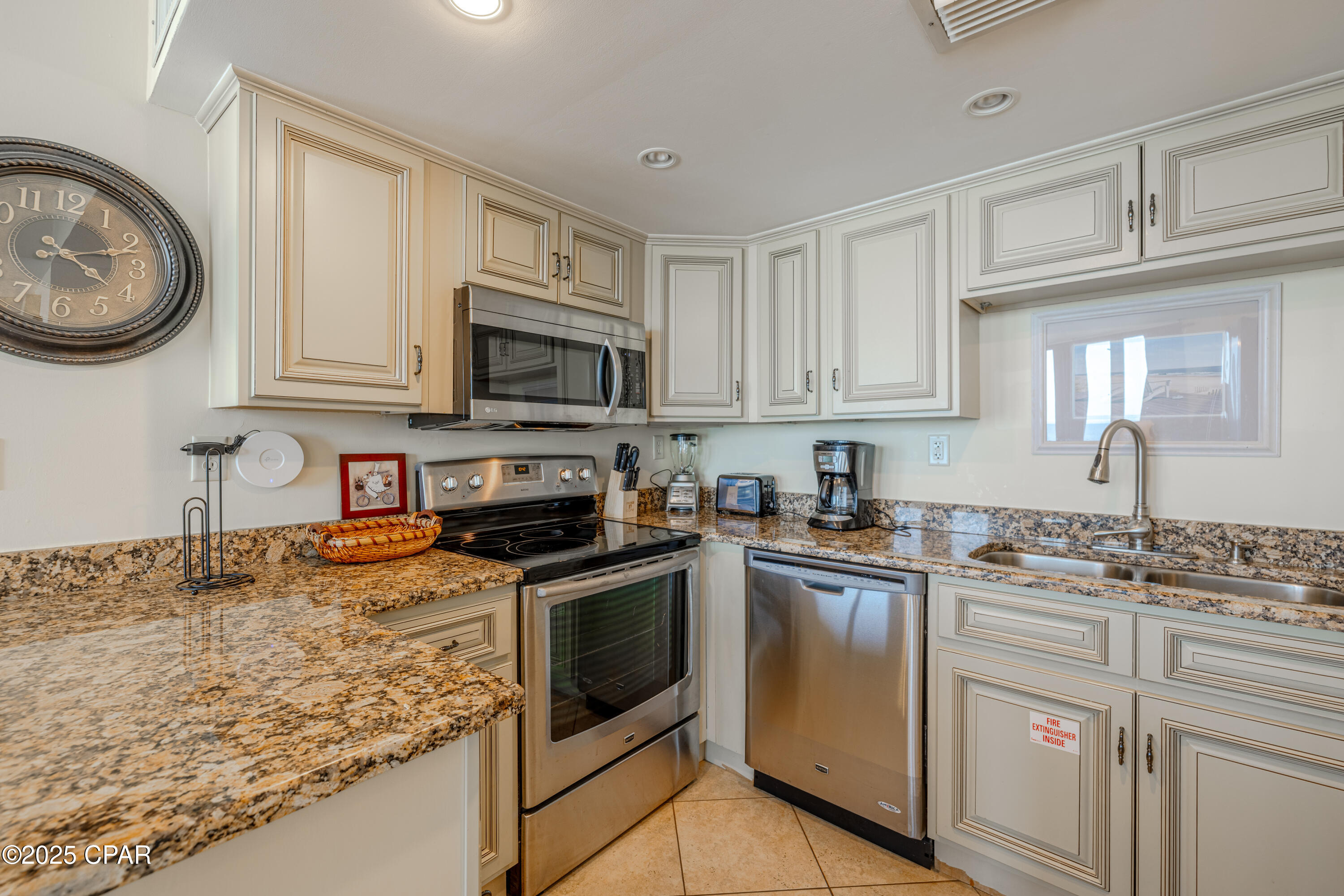 Image 17 For 9850 Thomas Drive 608w