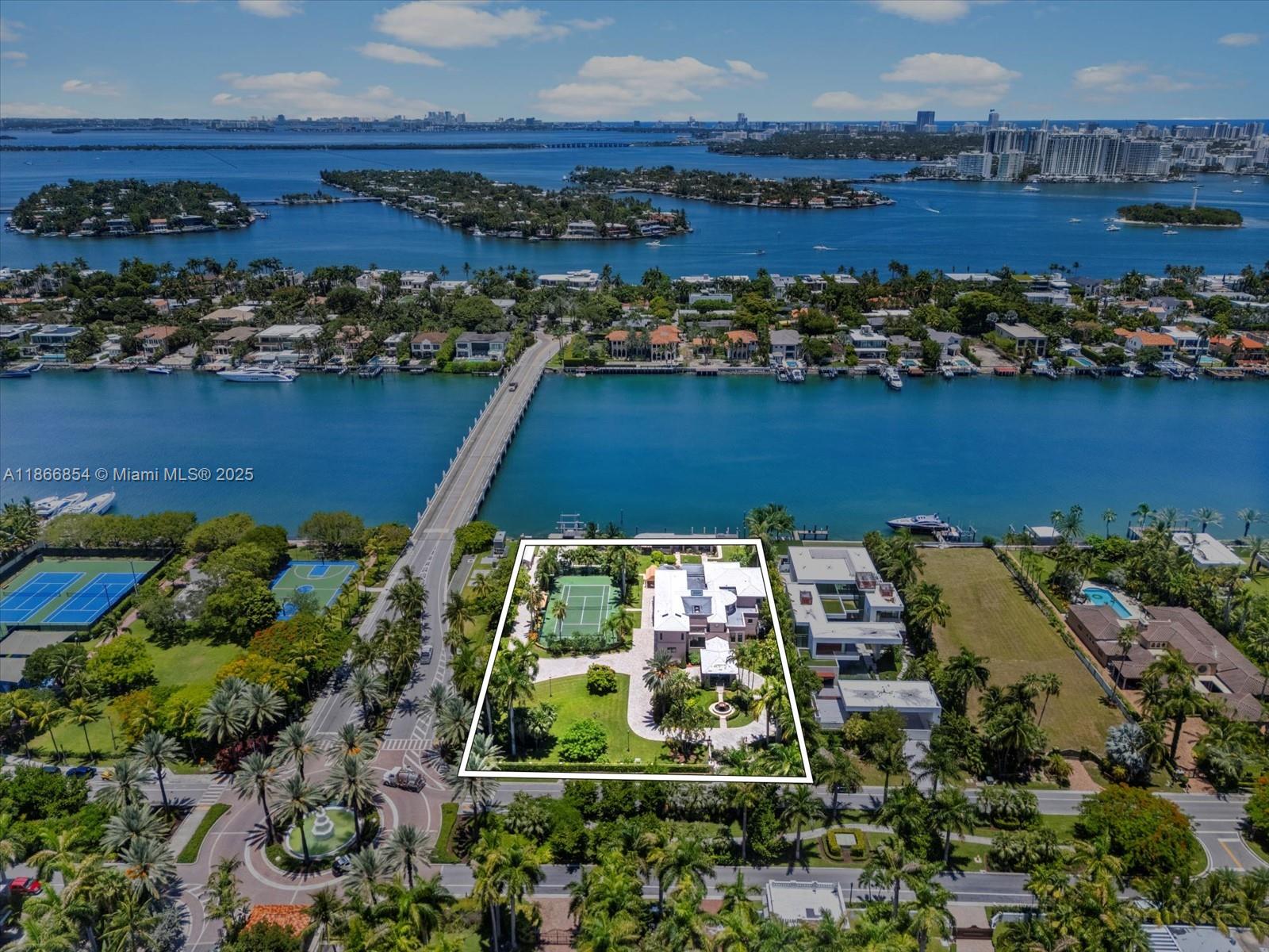 House for Sale in Miami Beach, FL