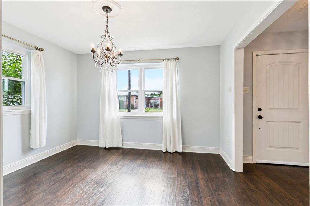 Homes for sale in Metairie, LA | 1433 Poinsettia St, Metairie, LA 70005 | MLS# 2515739