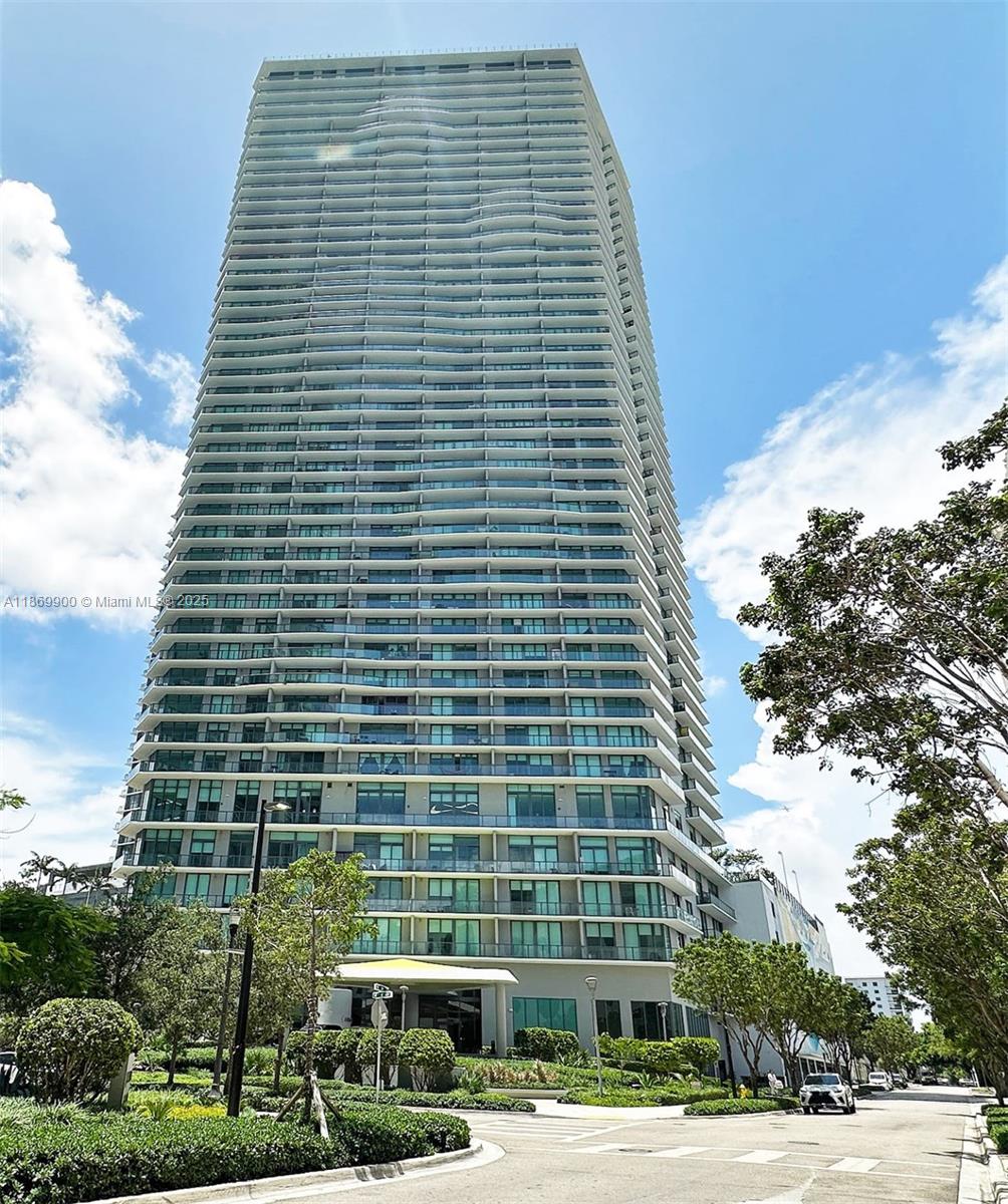 Apartamento à Venda em Miami, FL