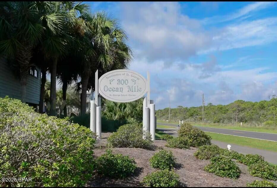Listing photo id 3 for 1804 Gulf Beach Drive K11