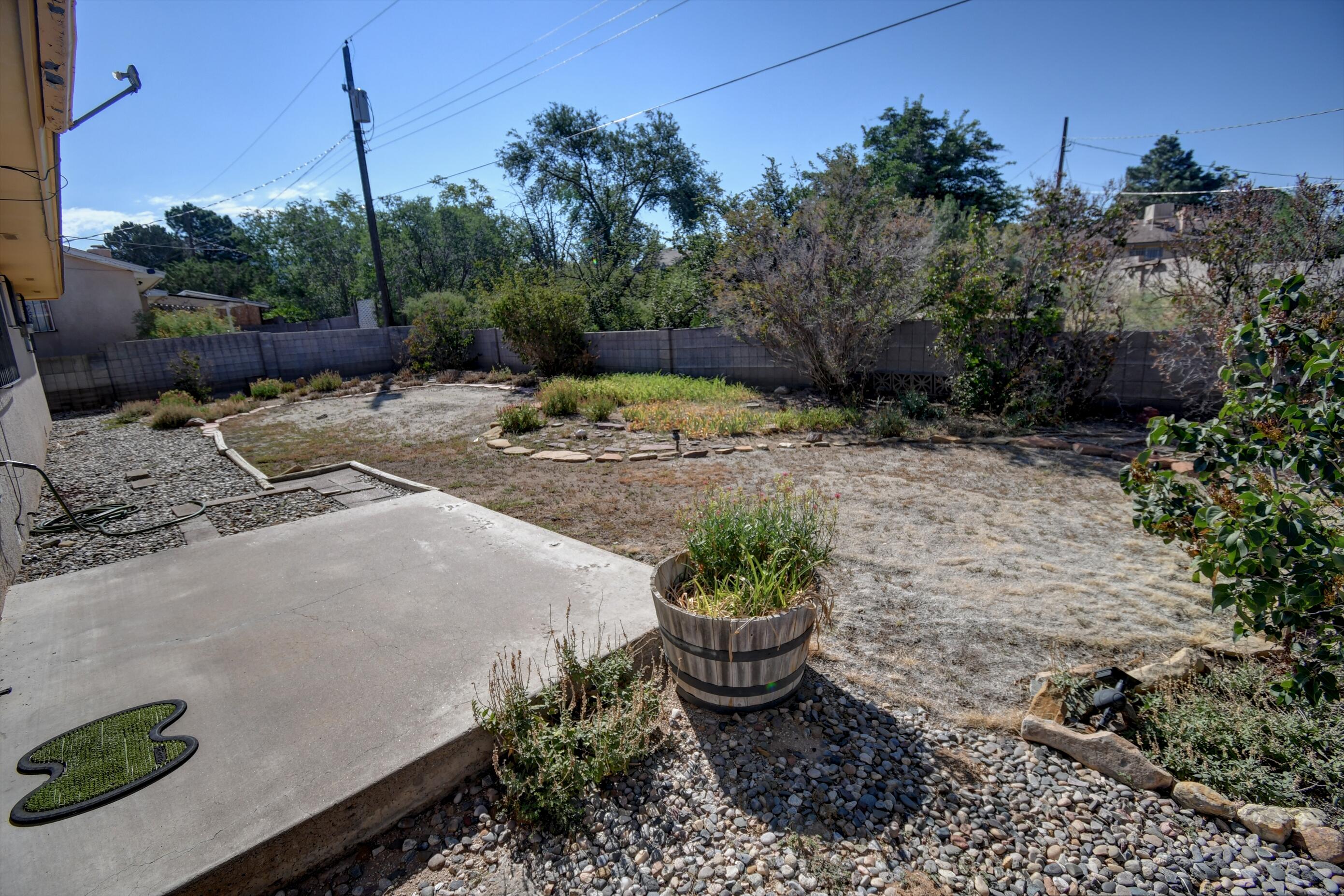 Homes for sale in Albuquerque, NM | 9020 La Barranca Ave Ne, Albuquerque, NM 87111 | MLS# 1090704