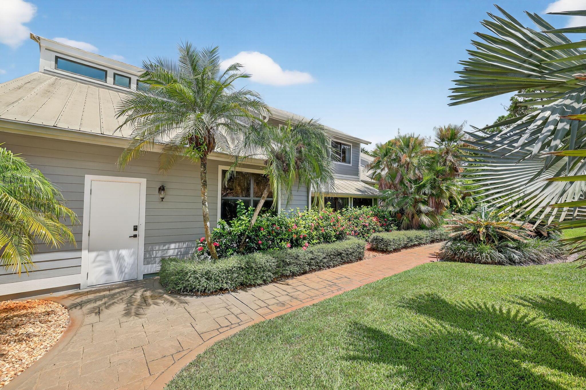 Homes for sale in Palm City, FL | 3622 Sw Mashie Court, Palm City, FL 34990 | MLS# R11120125