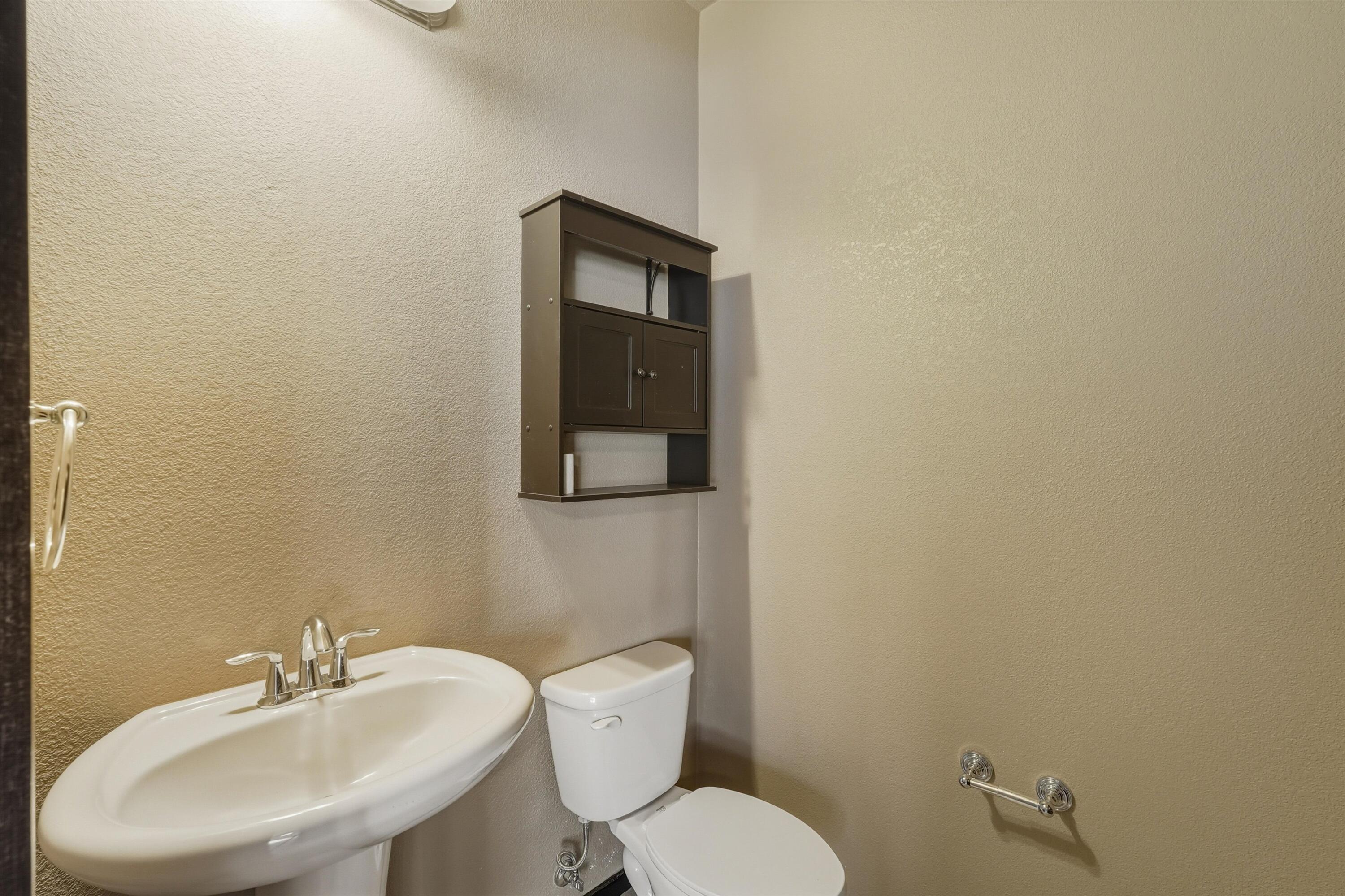 Homes for sale in Albuquerque, NM | 2319 Stieglitz Ave Se, Albuquerque, NM 87106 | MLS# 1090711