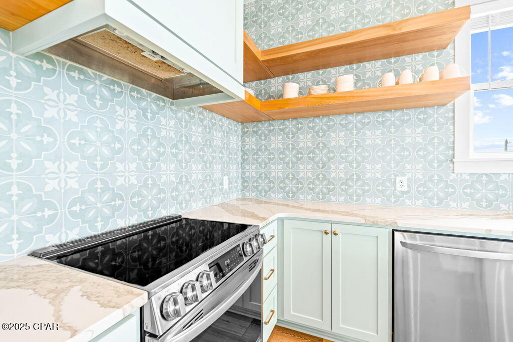 Image 16 For 184 Watermark Way