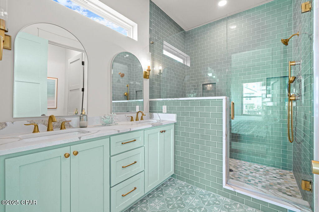 Image 6 For 184 Watermark Way