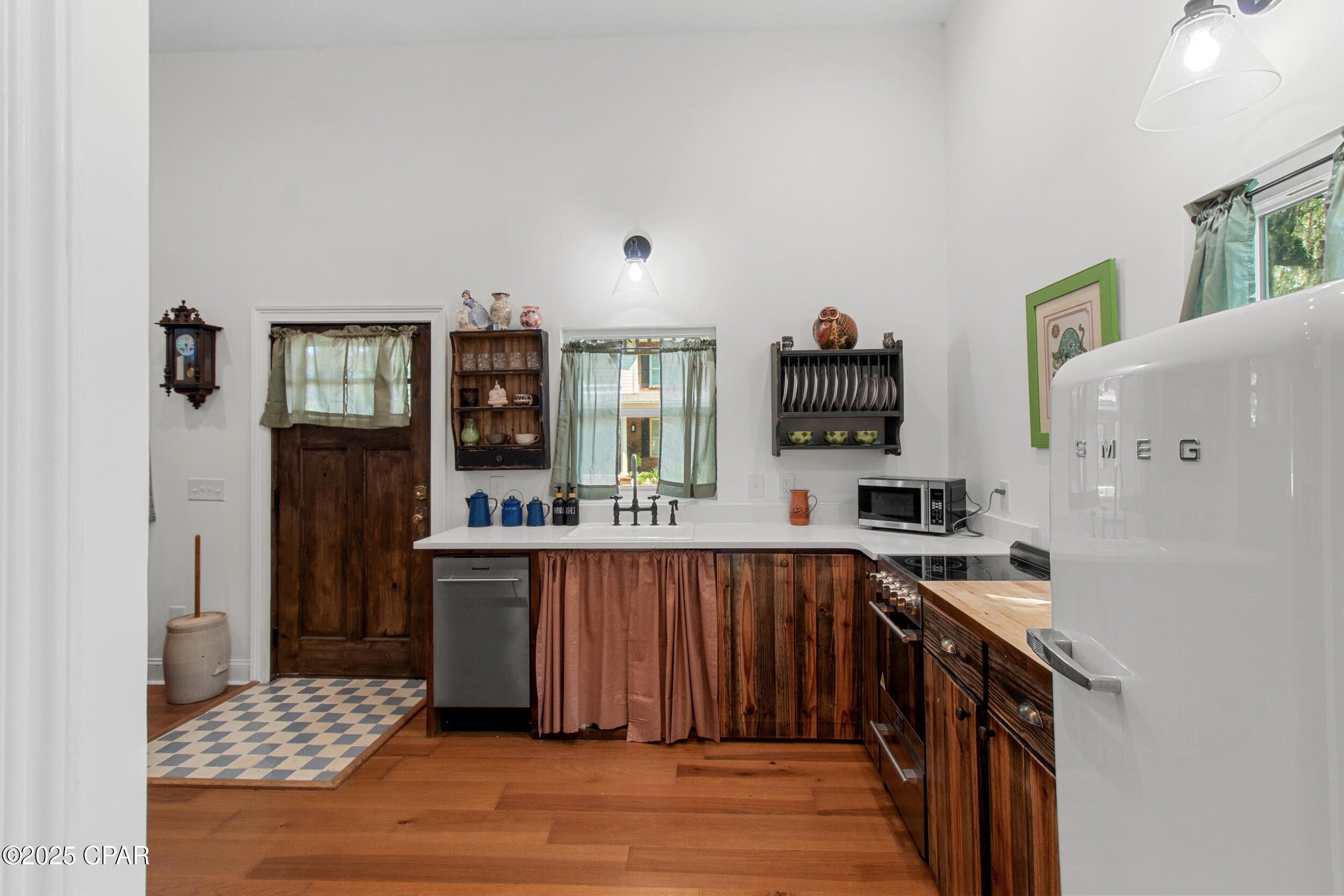 Image 16 For 710 Moore Circle