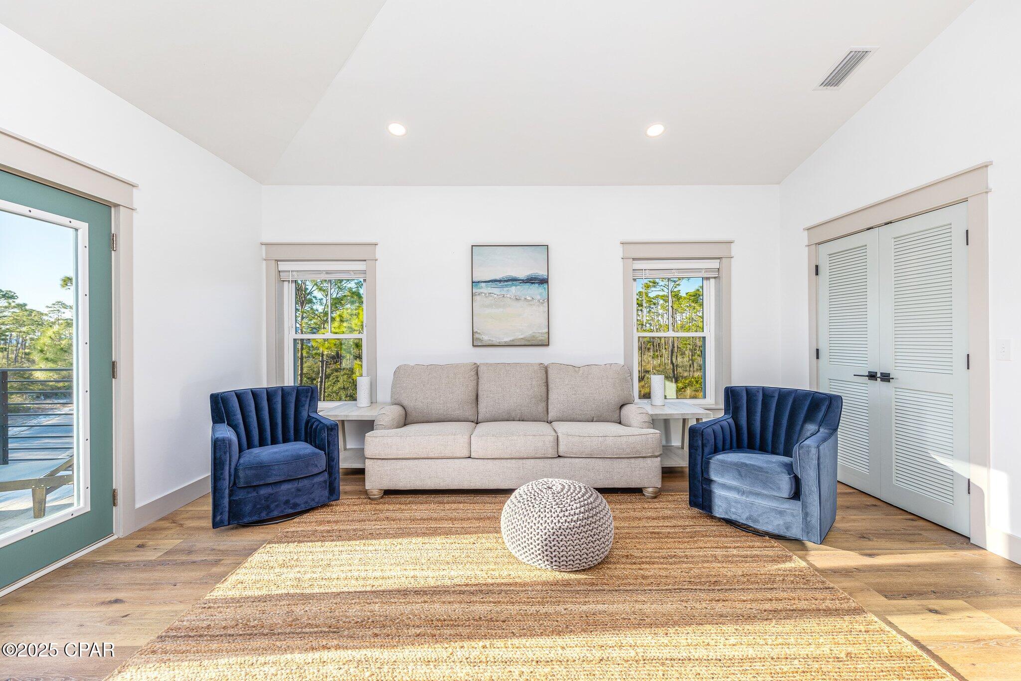 Image 30 For 214 Signal Lane