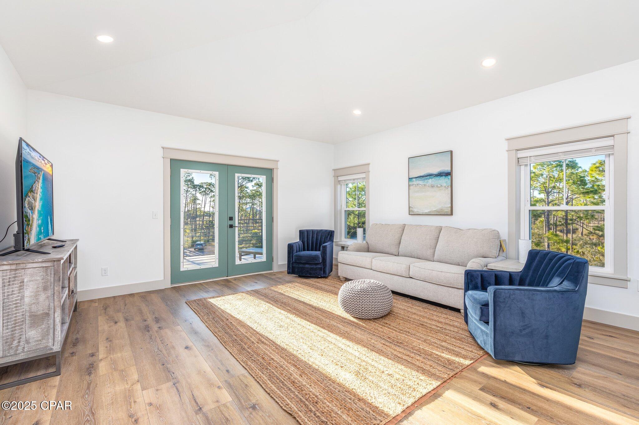 Image 31 For 214 Signal Lane