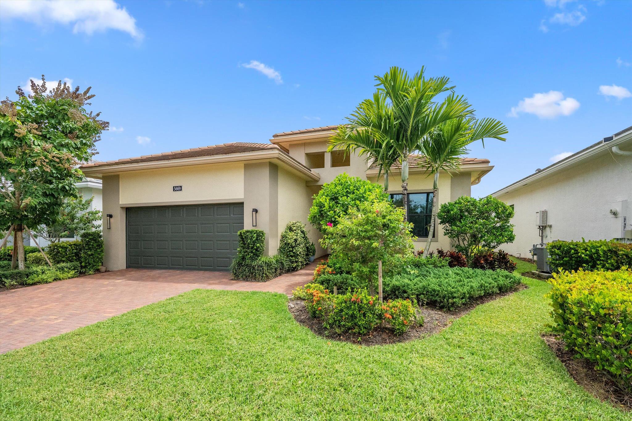 Homes for sale in Westlake, FL | 5669 Saint Armands Way, Westlake, FL 33470 | MLS# R11120222