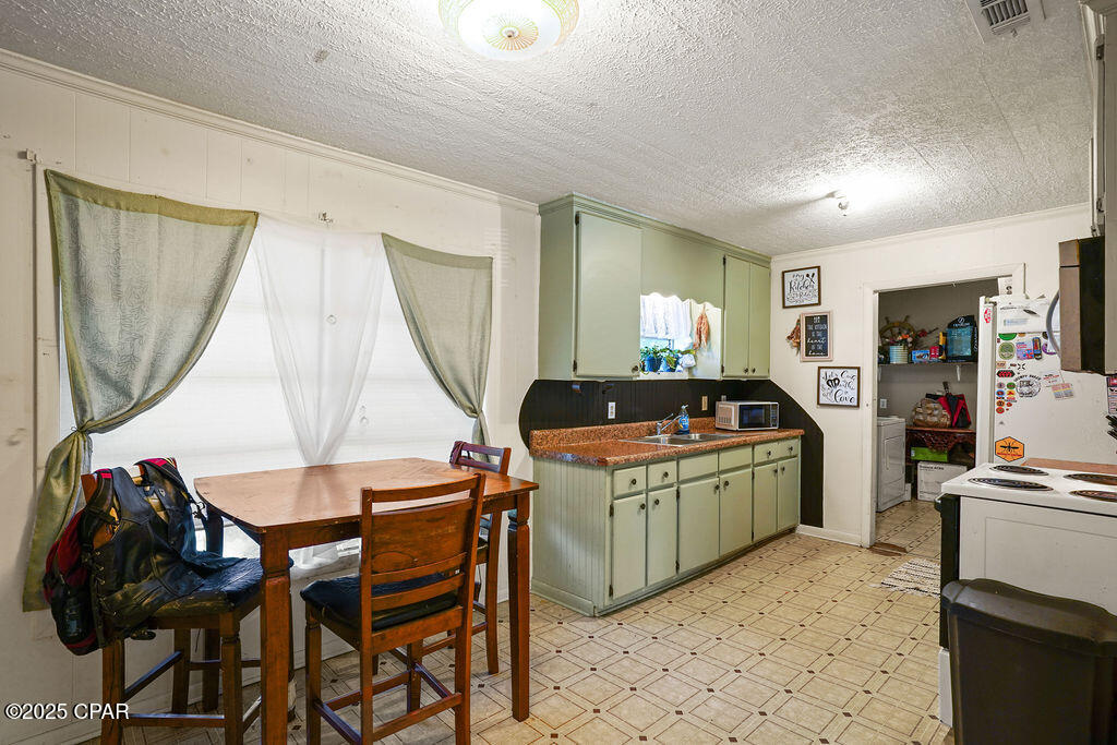 Image 5 For 1222 Campbellton Avenue