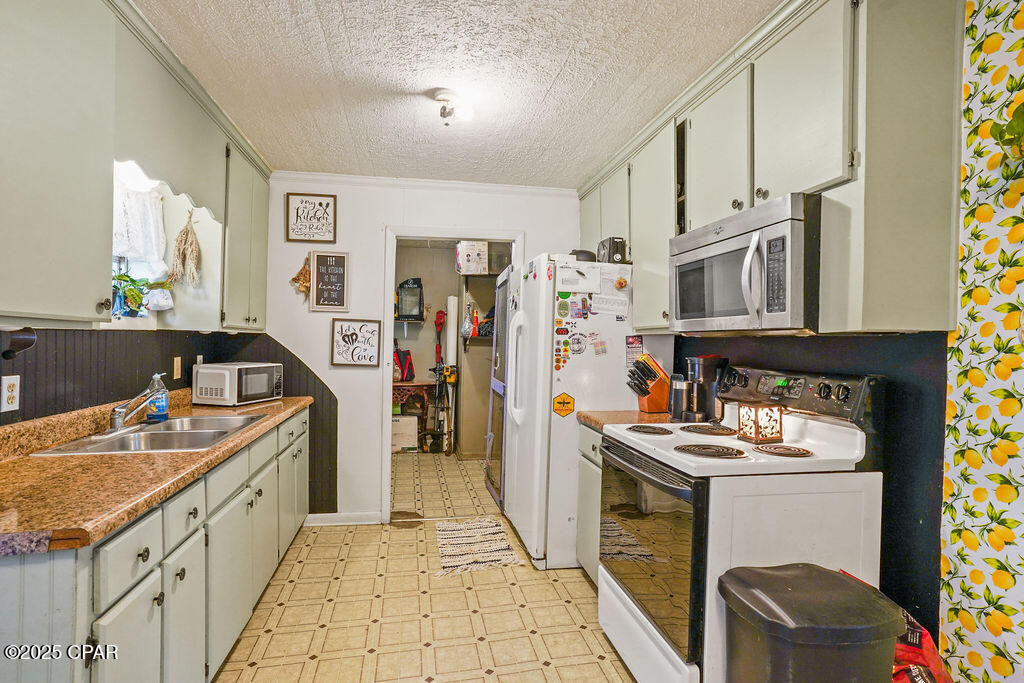 Image 8 For 1222 Campbellton Avenue