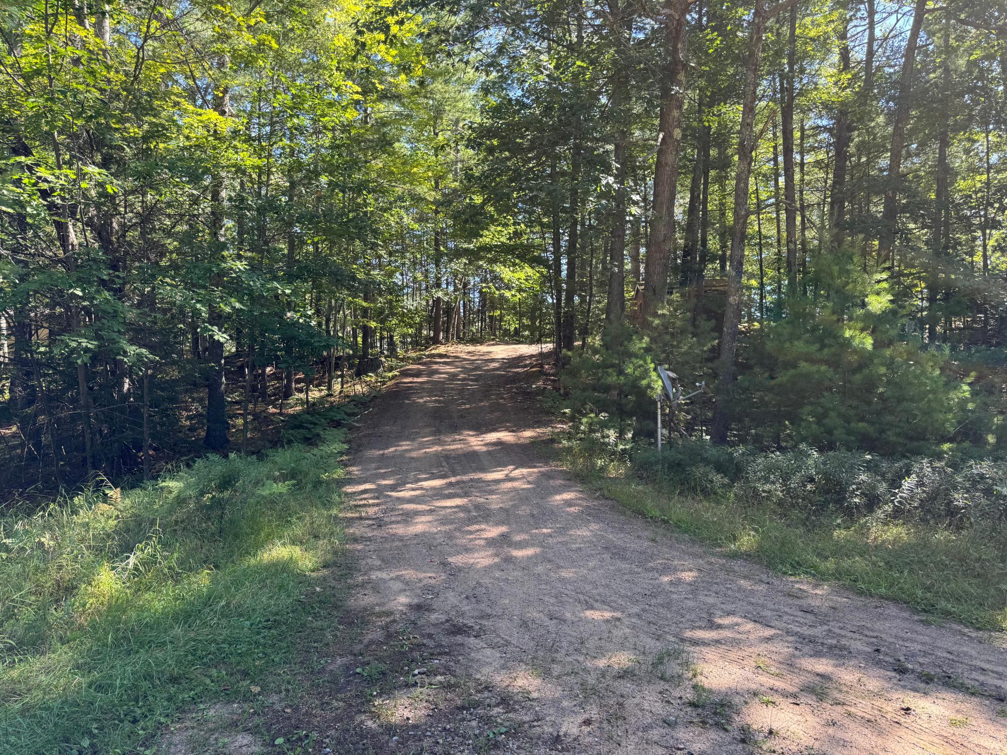 Arbutus Lake lot picture