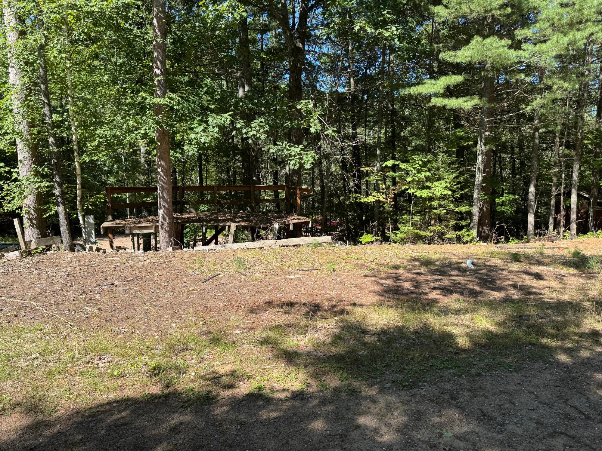 Arbutus Lake Property 4267 Red Pine Dr Photo 2