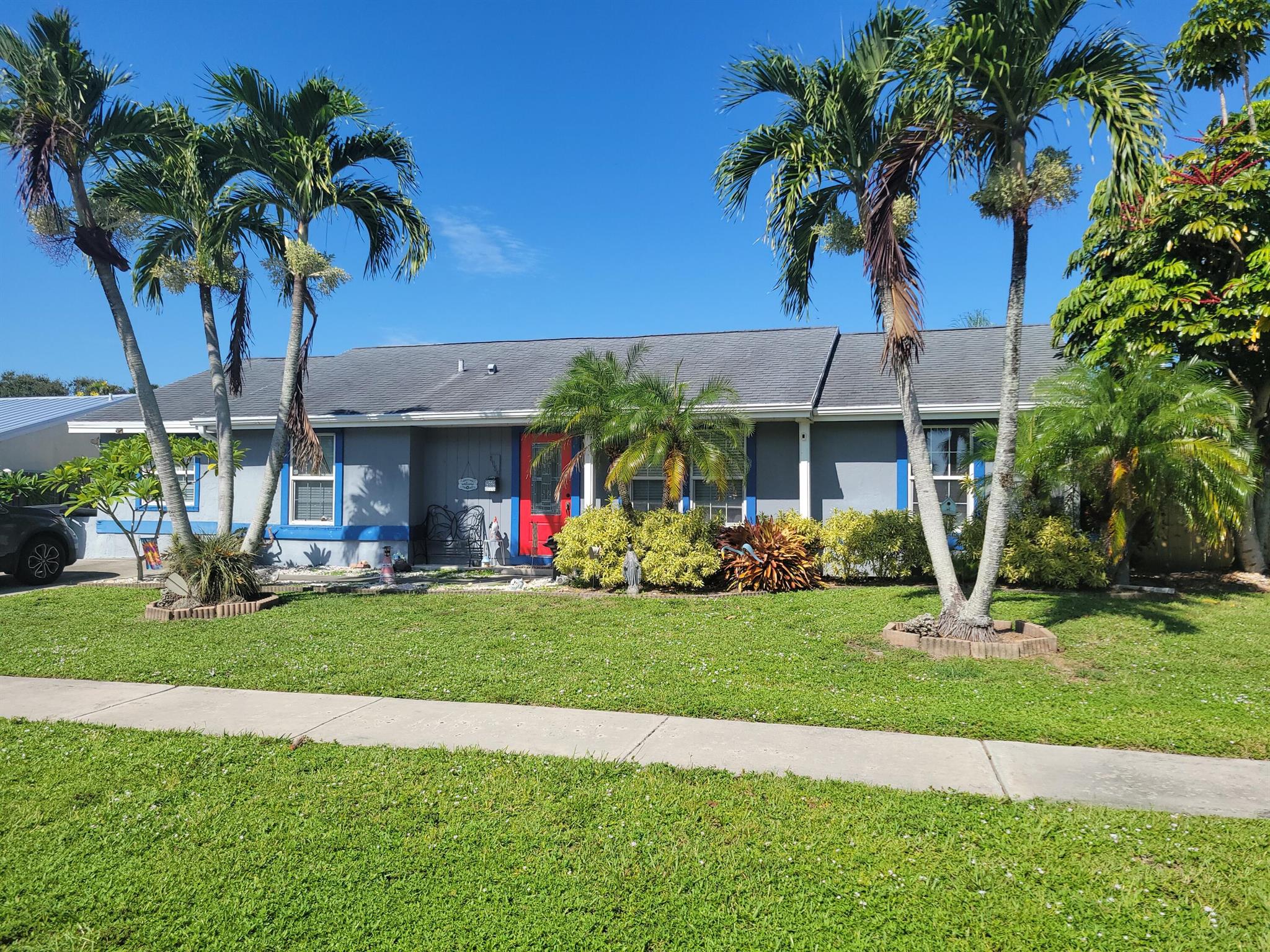 8055 Rose Marie Circle Boynton Beach FL 33472 | R11120277