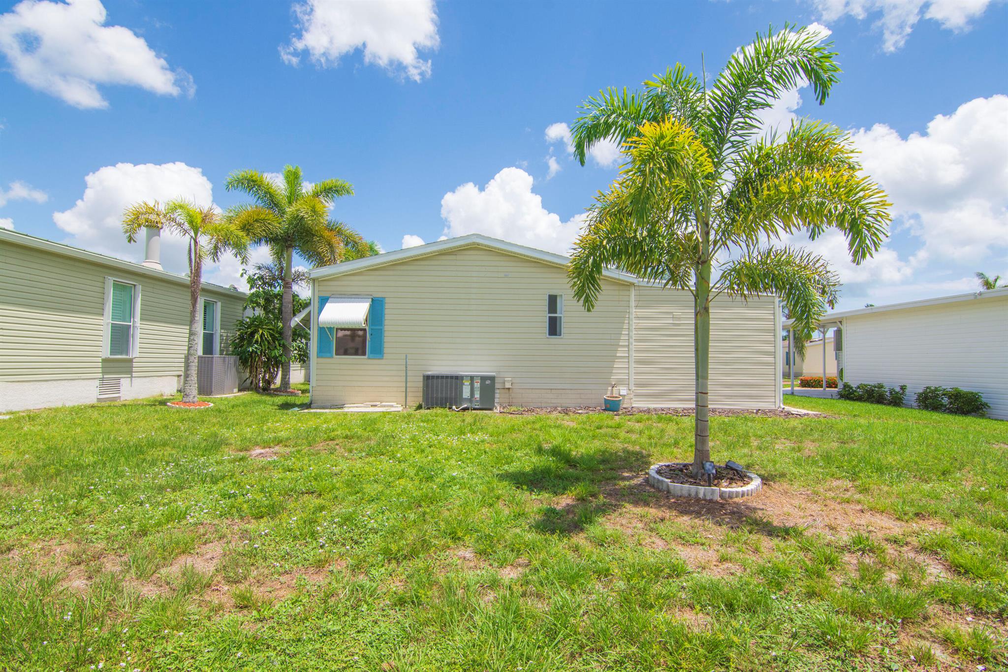 Homes for sale in Fort Pierce, FL | 223 Sea Conch Pl #14, Fort Pierce, FL 34982 | MLS# R11120297