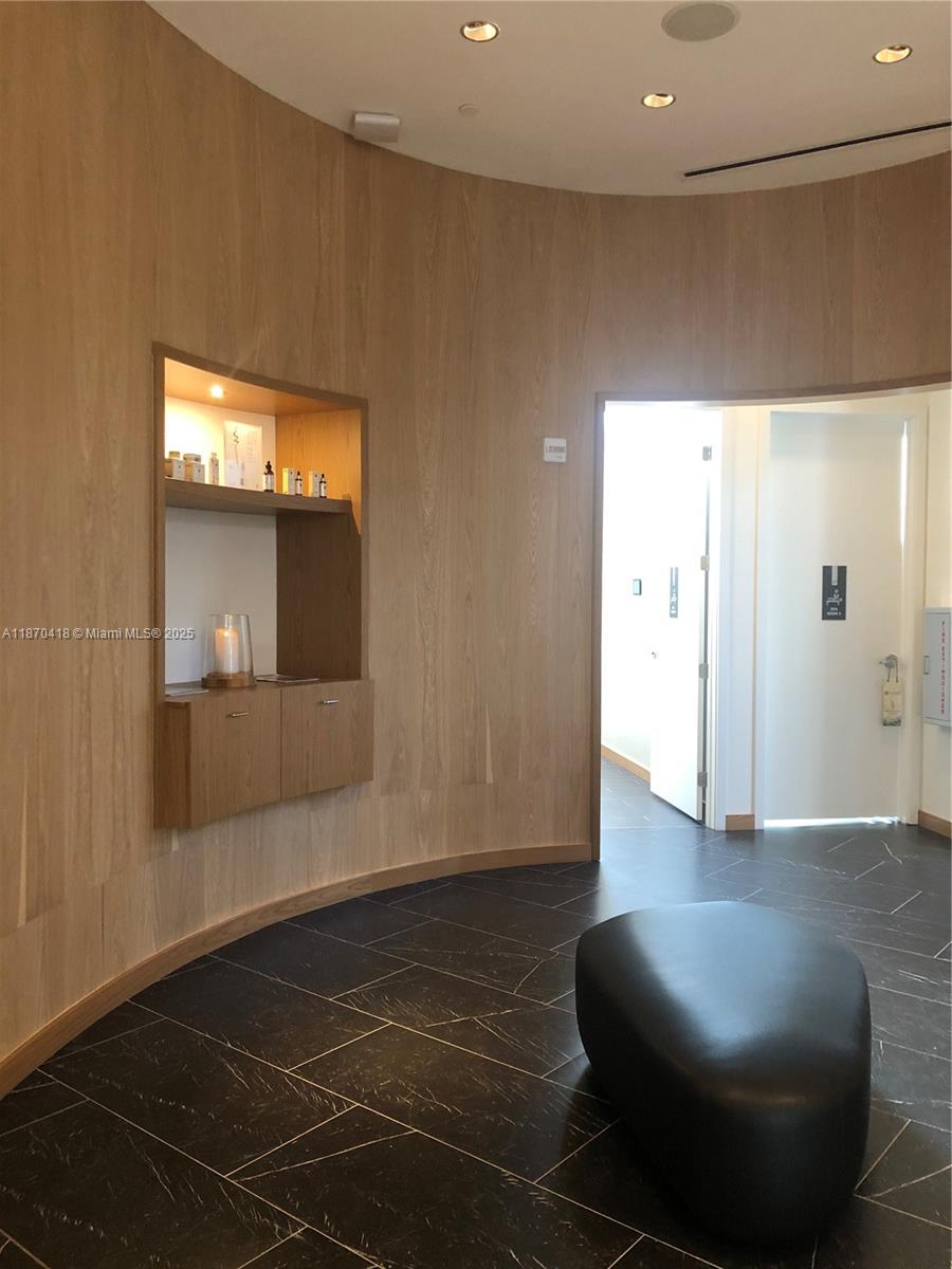 851 NE 1st Ave #5004, Miami FL 33132